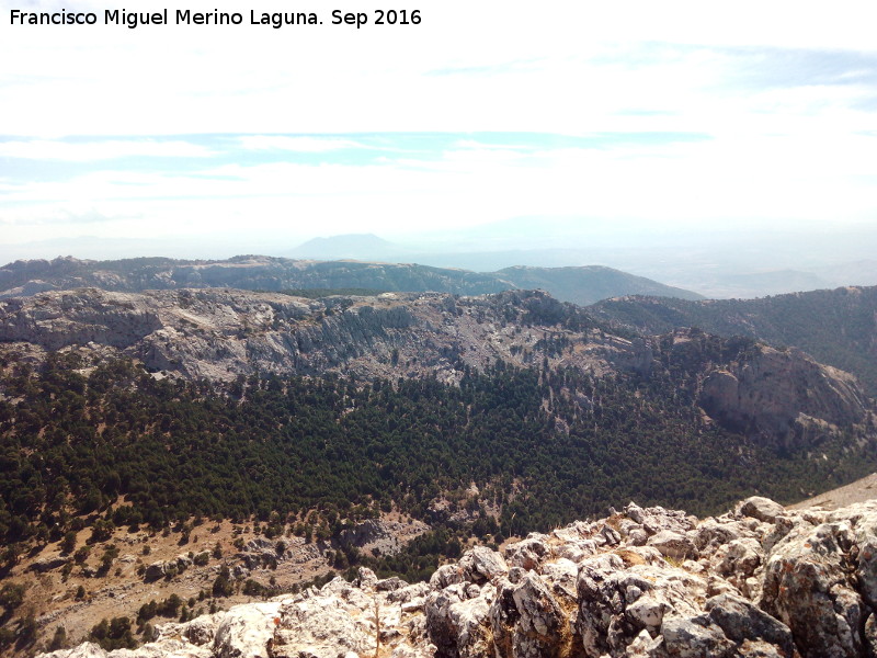 Peñón del Guante - Peñón del Guante. Vistas hacia la Cuerda de la Calera