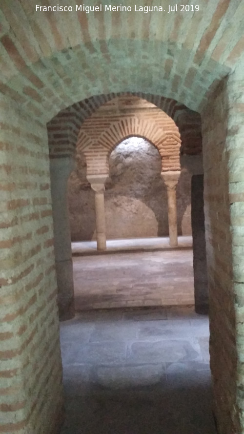 Baños árabes de la Marzuela - Baños árabes de la Marzuela. Entrada de la leñera a los Baños