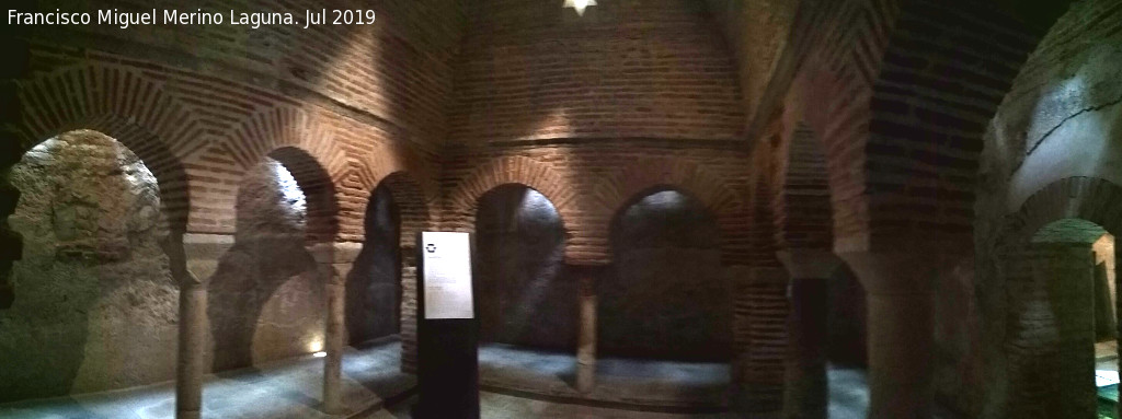 Baños árabes de la Marzuela - Baños árabes de la Marzuela. Sala Templada