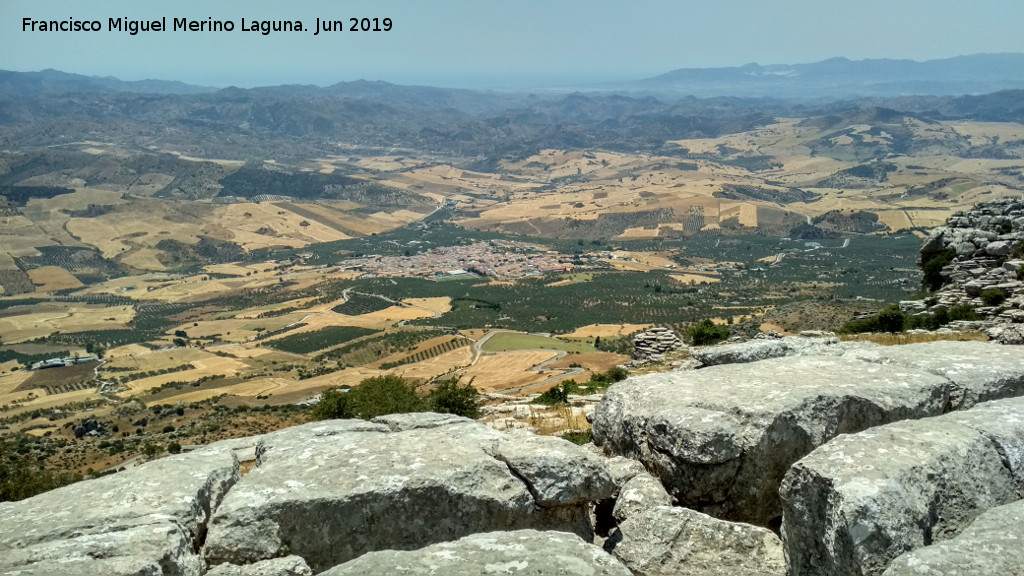 Villanueva de la Concepción - Villanueva de la Concepción. Desde el Torcal de Antequera
