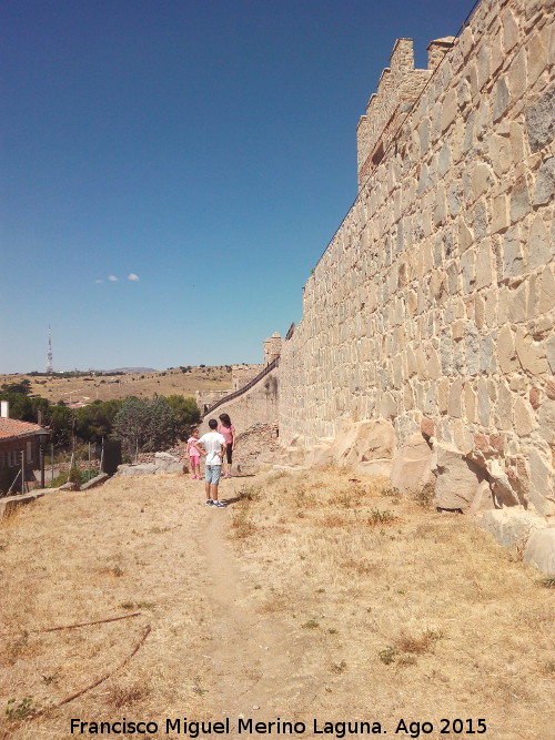 Muralla de Ávila - Muralla de Ávila. Intramuros de la parte norte