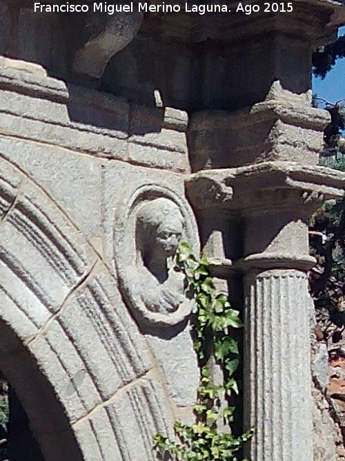 Jardín de San Segundo - Jardín de San Segundo. Tondo derecho