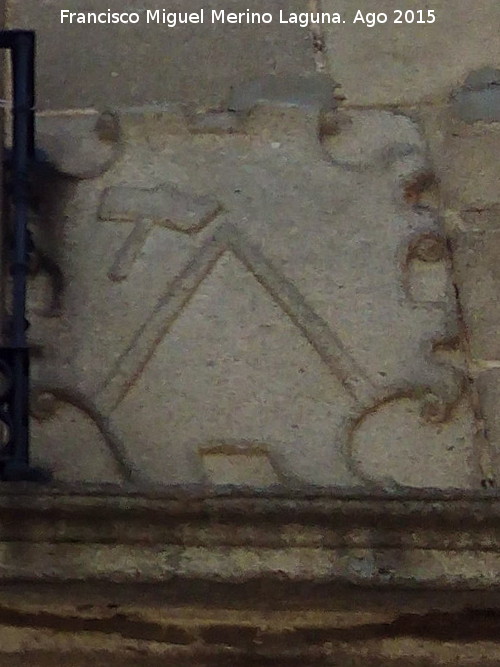 Palacio de don Gaspar del Águila - Palacio de don Gaspar del Águila. Escudo