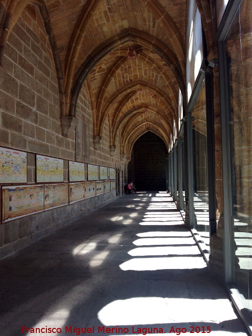 Catedral de Ávila. Claustro - Catedral de Ávila. Claustro. Galería