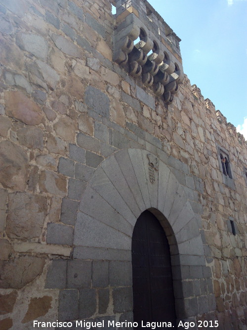 Palacio de los Dávila - Palacio de los Dávila. Portada izquierda