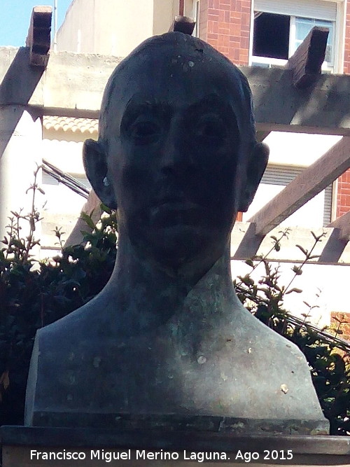 Monumento a Juan Martn - Monumento a Juan Martn. Busto