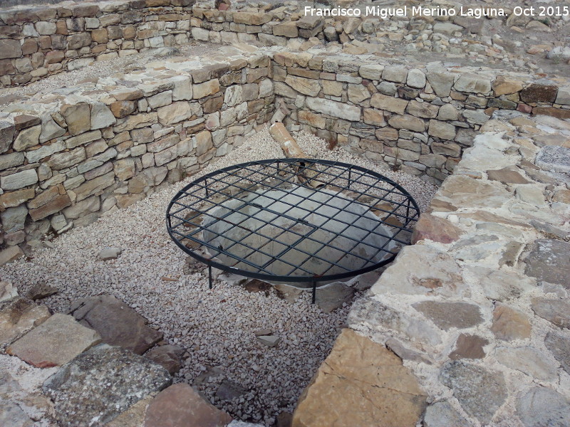 Torreparedones. Aljibe Circular - Torreparedones. Aljibe Circular. 