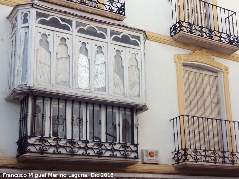Casa de la Calle Antonio Lazo nº 1 - Casa de la Calle Antonio Lazo nº 1. Balcón cerrado y normal