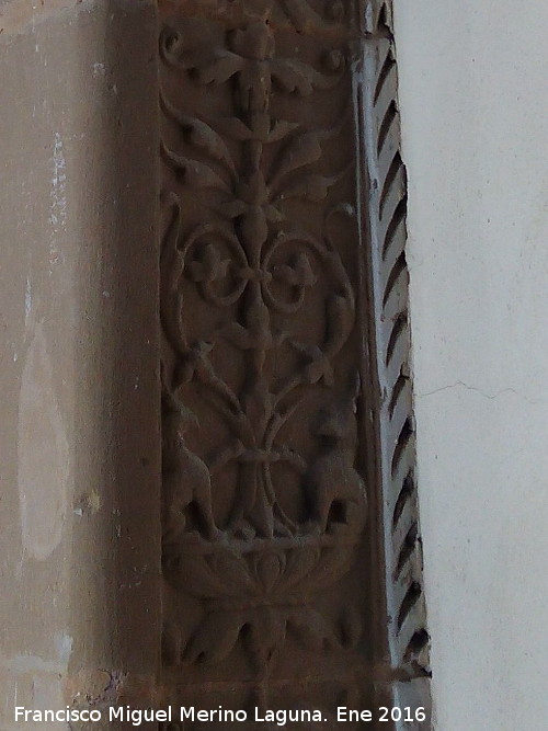 Catedral de Baeza. Puerta Gótica cegada - Catedral de Baeza. Puerta Gótica cegada. Relieve del intrados