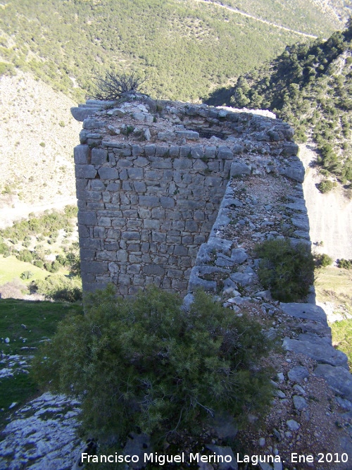 Castillo de Otiñar. Torreón de Acceso - Castillo de Otiñar. Torreón de Acceso. Azotea
