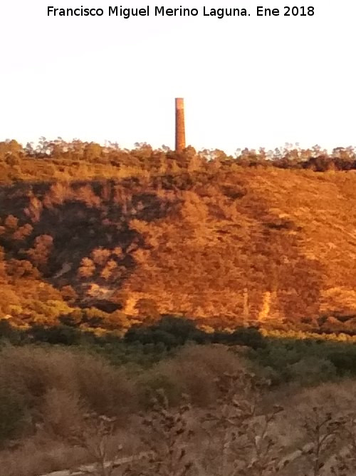 Chimenea La Reina - Chimenea La Reina. Desde el Hoyo de San Bartolomé
