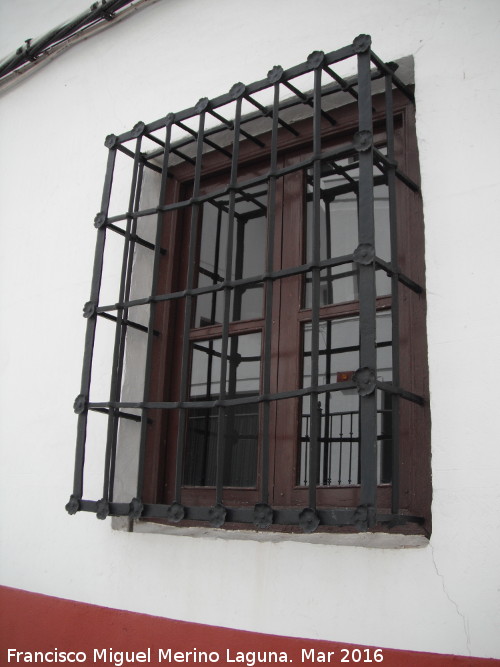 Casa de la Calle Carrera Baja nº 2 - Casa de la Calle Carrera Baja nº 2. Reja de rosetas