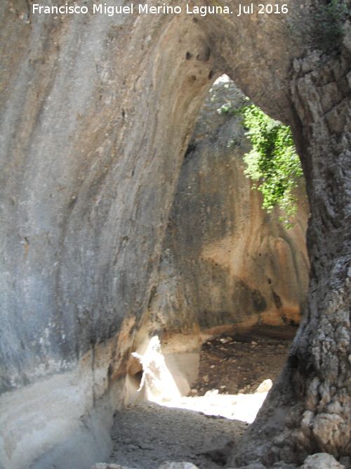 Cañón del Nacimiento - Cañón del Nacimiento. Arco natural de piedra