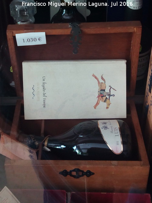 Brandy - Brandy. Brandy caro en una tienda de Ja�n