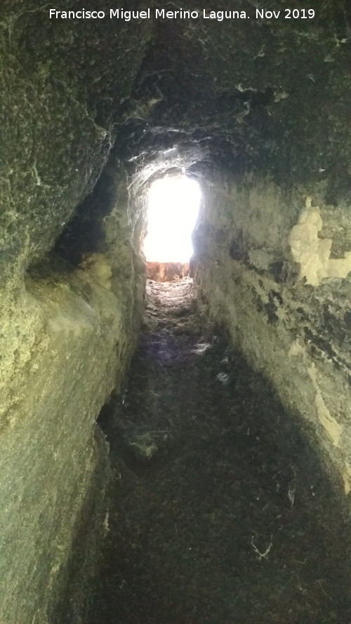 Ermita de San Torcuato - Ermita de San Torcuato. Interior de chimenea