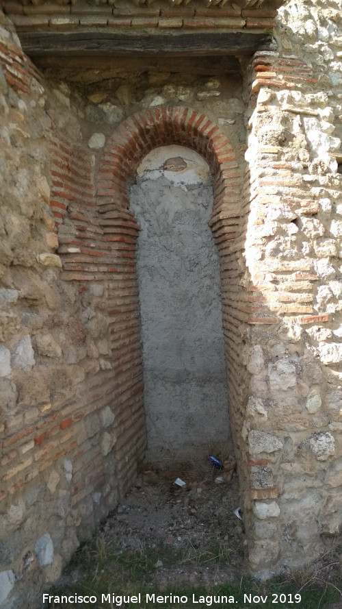Ermita de San Torcuato - Ermita de San Torcuato. Arco de herradura