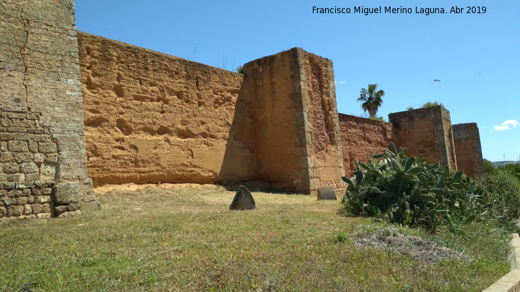 Muralla de Niebla - Muralla de Niebla. Sector sur entre la Torre Suroeste y la Puerta del Buey