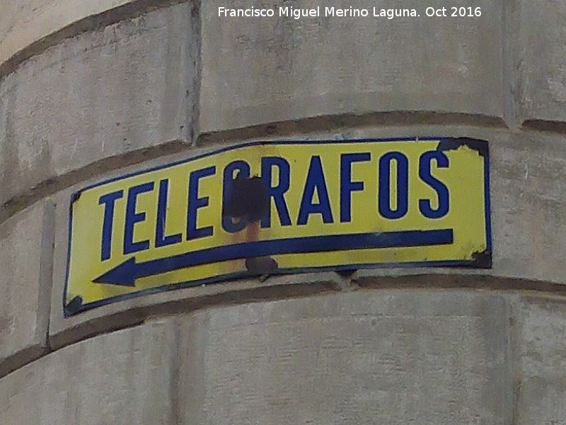 Casa de la Calle Julio Burell nº 33 y 35 - Casa de la Calle Julio Burell nº 33 y 35. Cartel de telégrafos