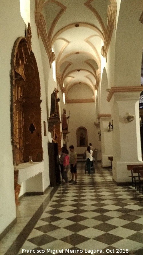 Iglesia de la Espectación - Iglesia de la Espectación. Nave lateral