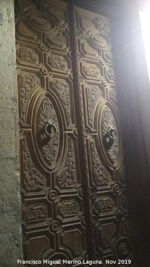 Casa del Miedo - Casa del Miedo. Puerta por la noche