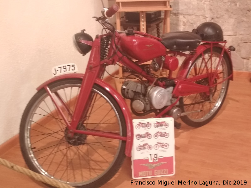 Historia de Ja�n. Siglo XX - Historia de Ja�n. Siglo XX. Guzzi 65. Archivo Hist�rico Provincial