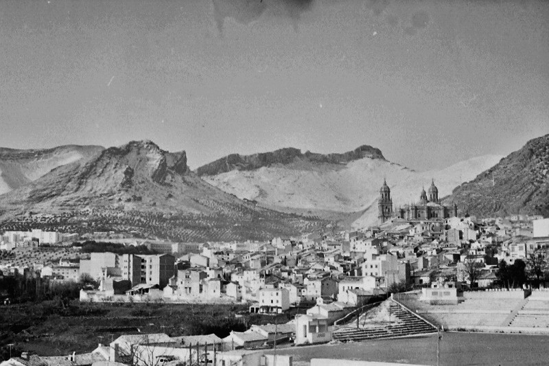 Historia de Jaén. Siglo XX - Historia de Jaén. Siglo XX. Foto antigua. Vistas desde La Alameda. Archivo IEG