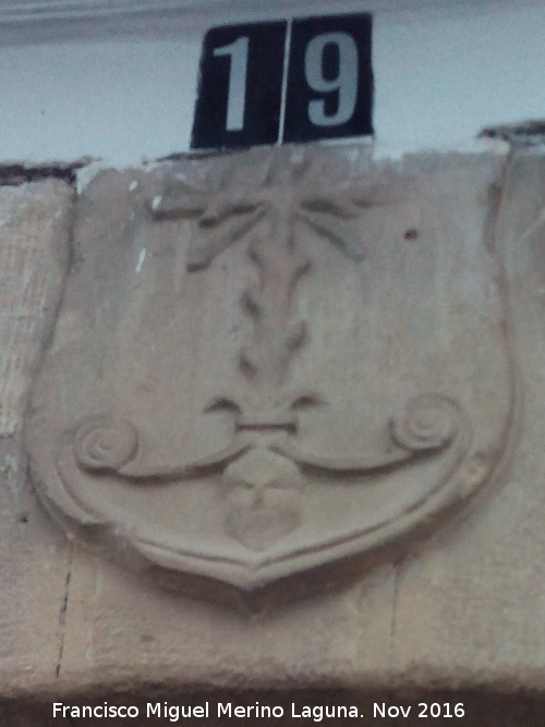 Casa de la Calle Molinos nº 19 - Casa de la Calle Molinos nº 19. Escudo