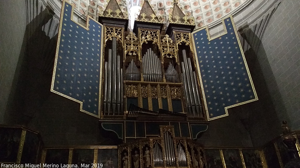Basílica de Santa María de los Sagrados Corporales - Basílica de Santa María de los Sagrados Corporales. Órgano