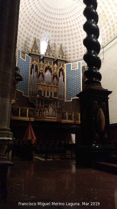 Basílica de Santa María de los Sagrados Corporales - Basílica de Santa María de los Sagrados Corporales. Órgano