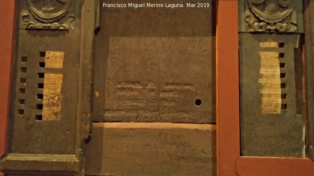 Iglesia de San Miguel Arcángel - Iglesia de San Miguel Arcángel. Órgano
