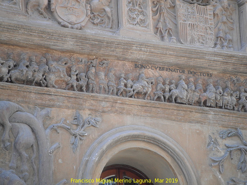 Ayuntamiento de Tarazona - Ayuntamiento de Tarazona. Procesin de coronacin del emperador Carlos V en Bolonia