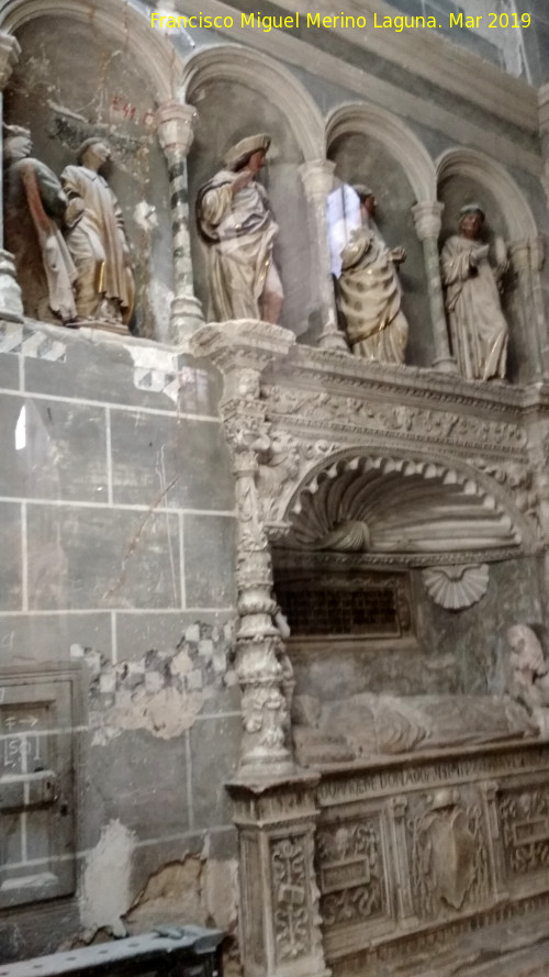 Catedral de Santa María de la Huerta - Catedral de Santa María de la Huerta. Tumba