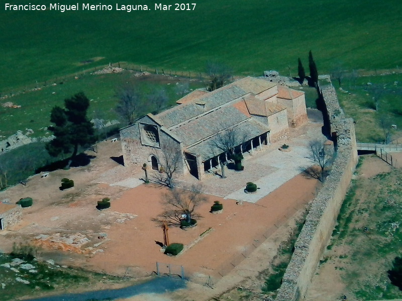 Ermita de Alarcos - Ermita de Alarcos. Foto aérea de un panel informativo