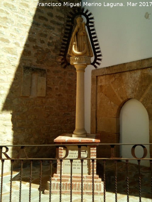 Monumento a la Virgen de la Consolación - Monumento a la Virgen de la Consolación. 