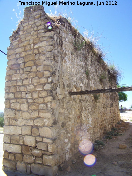 Muralla de Sabiote - Muralla de Sabiote. Lienzo de la Puerta de Santa María