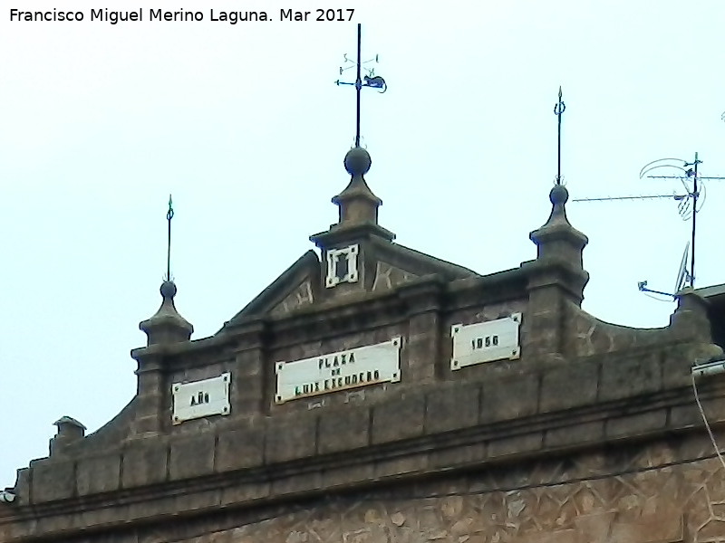 Ayuntamiento de Riópar - Ayuntamiento de Riópar. Frontón