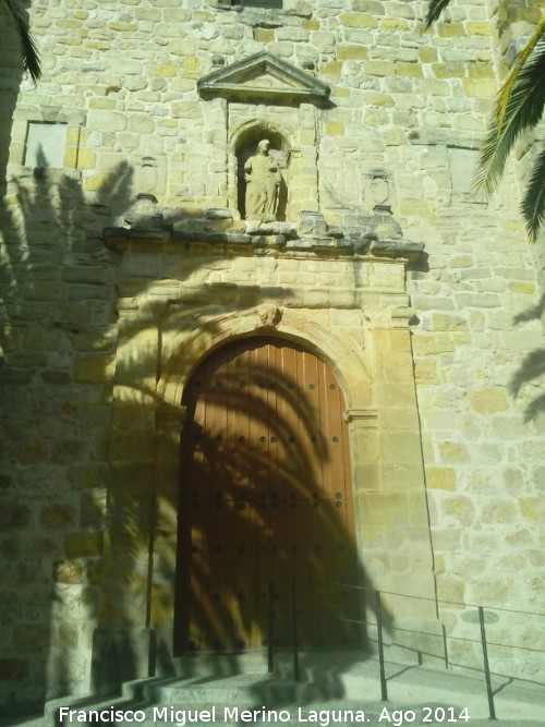 Iglesia de San Bartolomé - Iglesia de San Bartolomé. Portada a los pies del templo