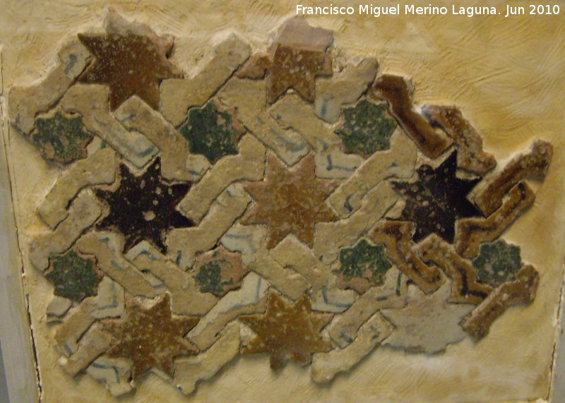 Ermita de Santa Ana - Ermita de Santa Ana. Azulejos árabes. Museo Provincial de Jaén