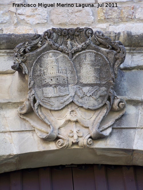 Iglesia de Santa María - Iglesia de Santa María. Escudo