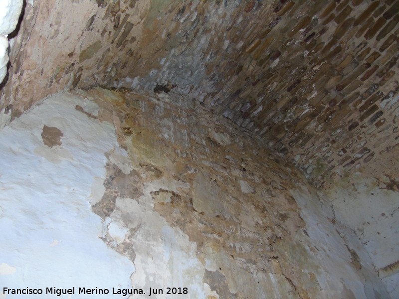 Torre de Alcázar - Torre de Alcázar. Bóveda de medio cañón de planta baja