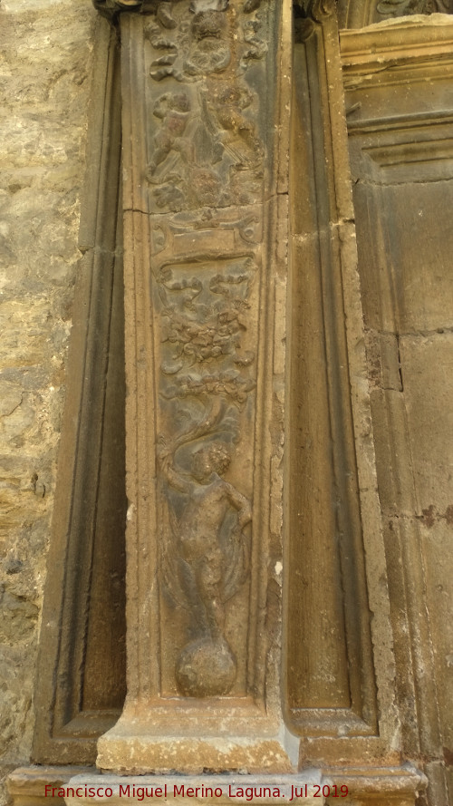 Pilastra - Pilastra. Basílica de San Ildefonso - Jaén
