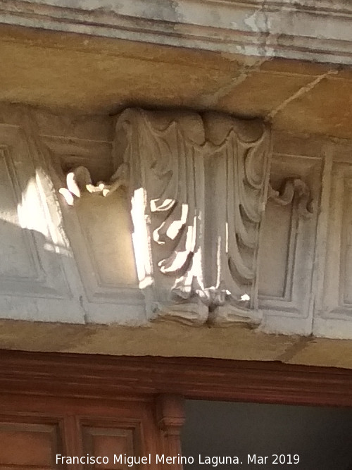Voluta - Voluta. Calle Corredera de San Fernando - Úbeda