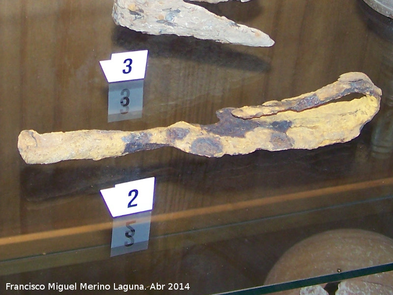 Iberos - Iberos. Soliferrum o lanza ibera doblada segn ritual funerario. Museo Arqueolgico Profesor Sotomayor - Andjar