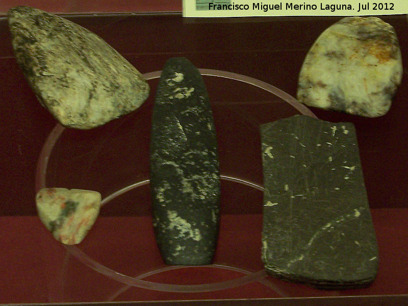Historia de Úbeda - Historia de Úbeda. Hachas pulimentadas. Museo Arqueológico de Úbeda
