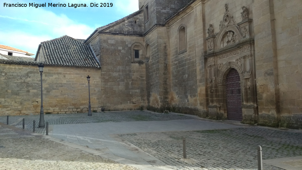 Sacra Capilla de El Salvador del Mundo - Sacra Capilla de El Salvador del Mundo. Fachada norte