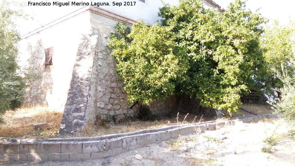 Cortijo de la Peña - Cortijo de la Peña. Contrafuerte esquinero