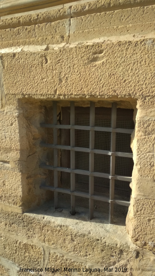 Palacio de Juan Vázquez de Molina - Palacio de Juan Vázquez de Molina. Ventana del sótano