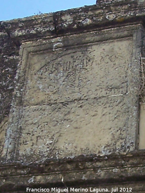 Palacio del Marqués de Mancera - Palacio del Marqués de Mancera. Esqueleto e inscripción sobre la Portada del Huerto