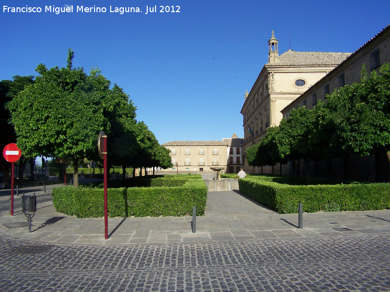 Plaza Vzquez de Molina - Plaza Vzquez de Molina. 