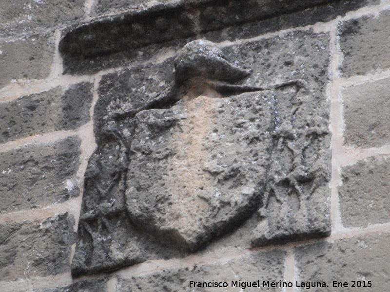 Iglesia de San Nicolás de Bari - Iglesia de San Nicolás de Bari. Escudo de obispo